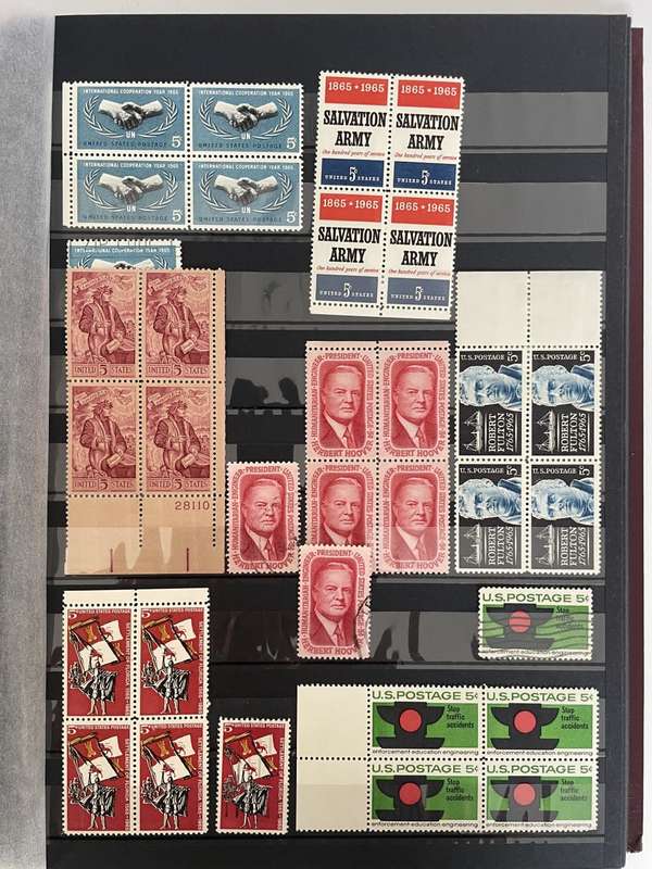 USA - 1960-1965 good selection of mint and used stamps, good value lot (8 photos)